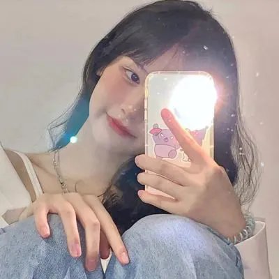 看她轻轻的飞起